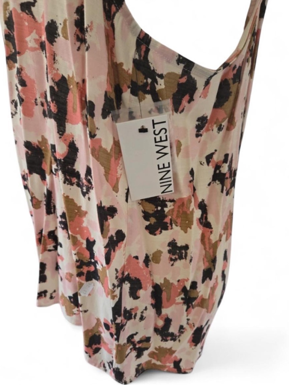 Nine West graphic halter tank top, modern, fluid halter silhouette, size L NWT - Picture 3 of 4